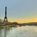 Avenue Montaigne Paris Bienvenue